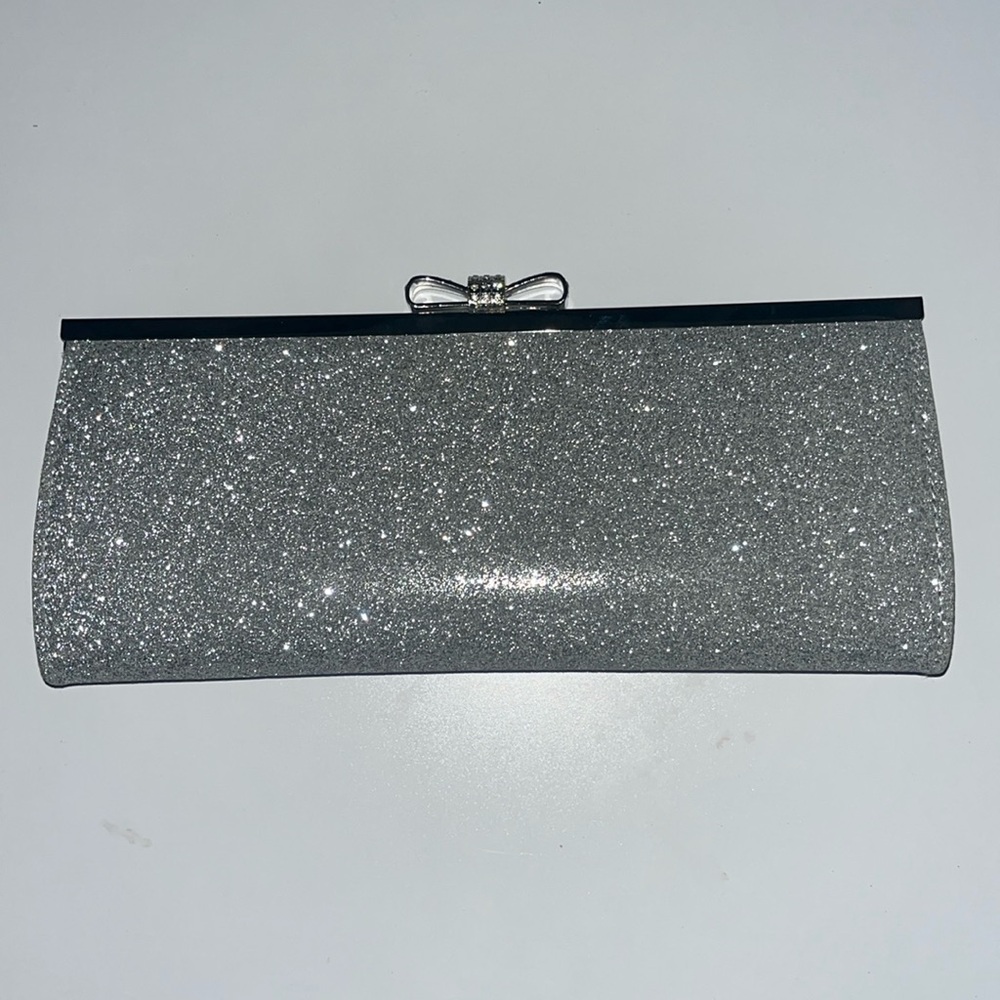 INC Clutch